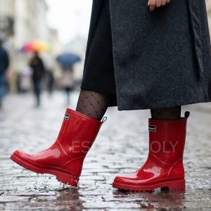 Rain boots red